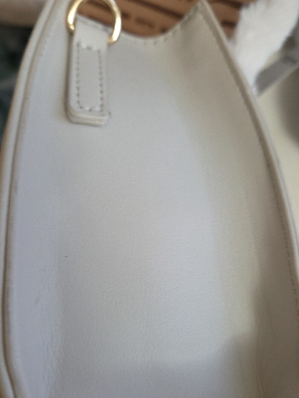 NWT ALDO Cream Quilted Faux Fur Top Satchel with Gold Chain Charms - Picture 10 of 14
